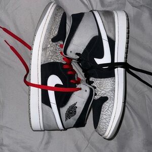 jordan 1 mid se elephant toe